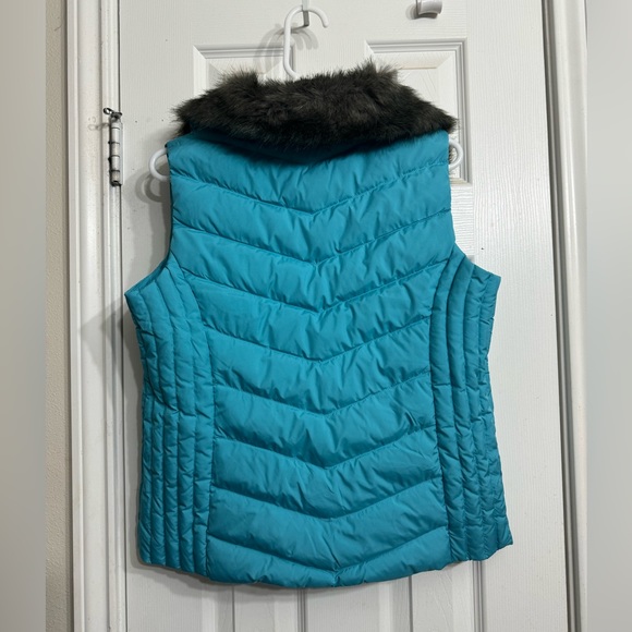 TALBOTS ❤️ puffer vest NWT size petite small - Picture 2 of 6